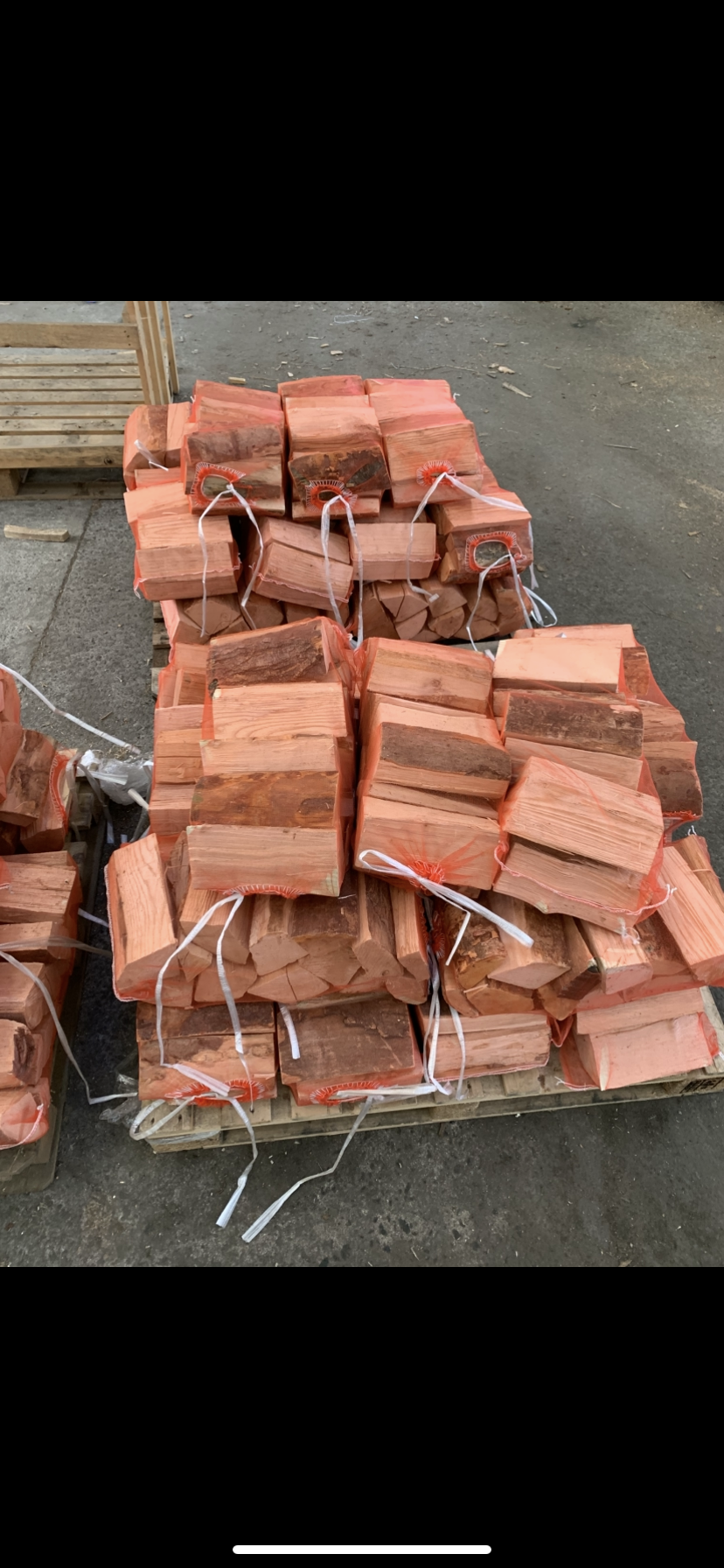 Bulk bag of logs but in nets (15 nets)